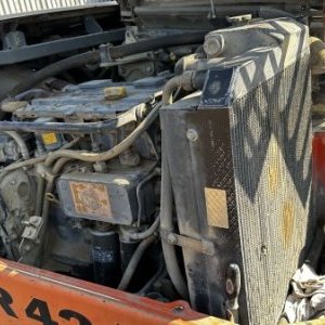foto 12.5t bagr ofset guma Terex HR42 Schaeff mimoosé rýpání