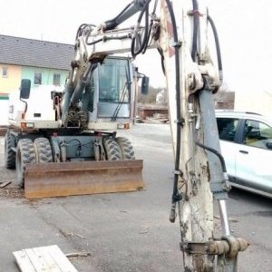 foto 16t bagr Terex TW130 kolové rypadlo